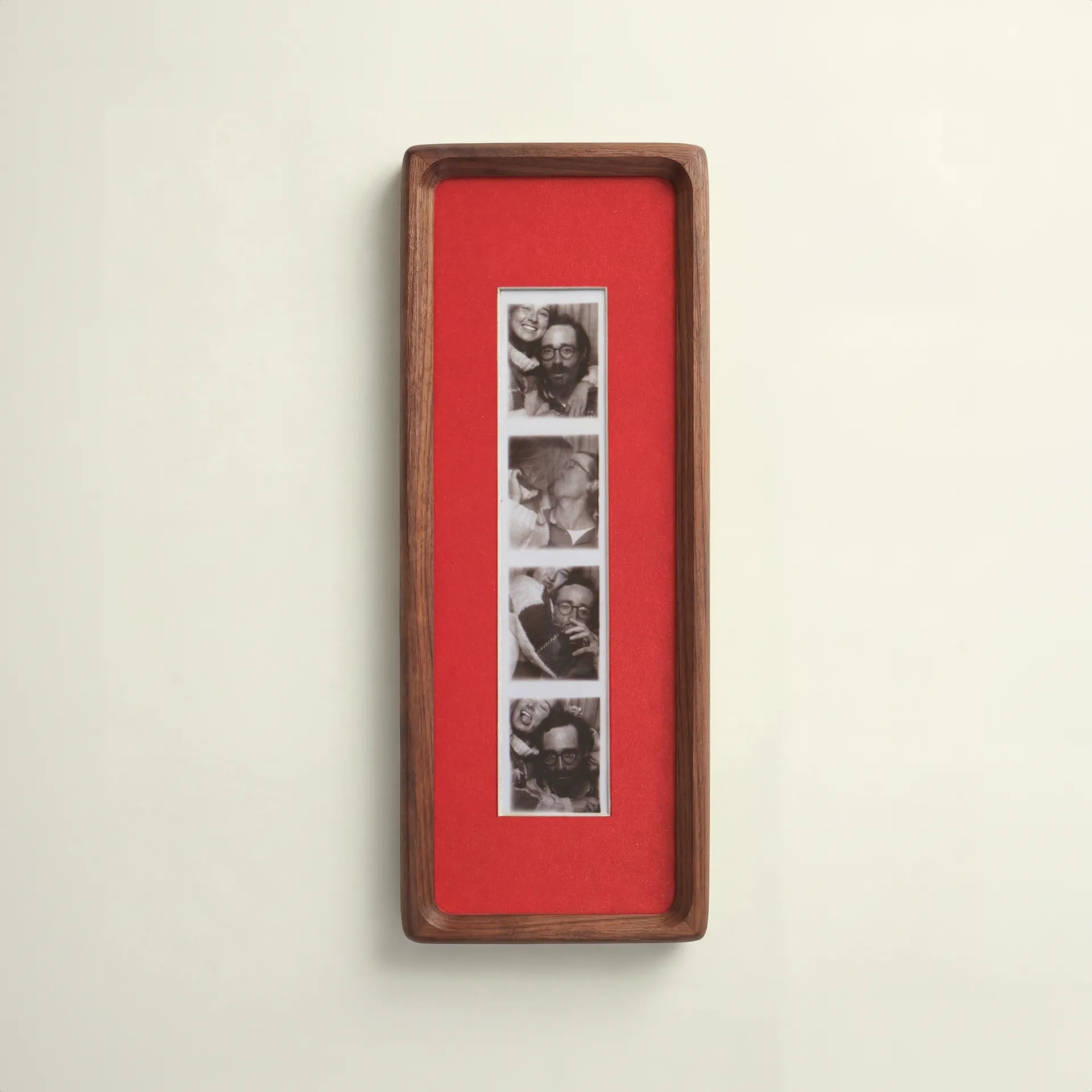 L’Instant — Cadre Photomaton en Noyer Rouge